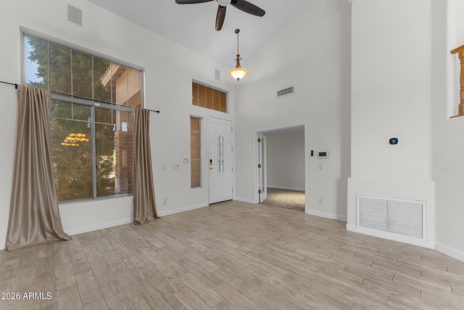 2418 E GLASS Lane, Phoenix, AZ 85042 — photo 10 of 65