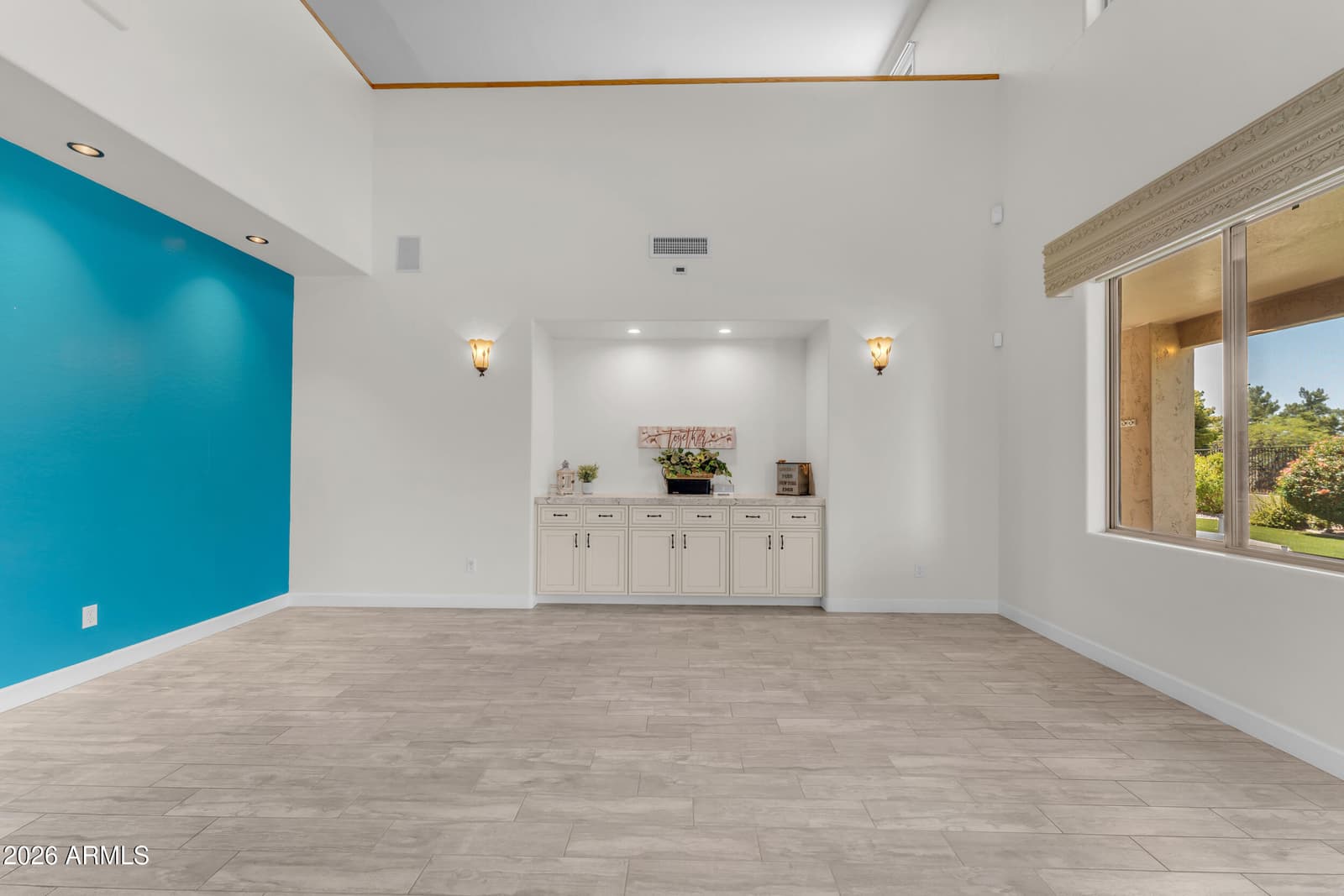 2418 E GLASS Lane, Phoenix, AZ 85042 — photo 24 of 65
