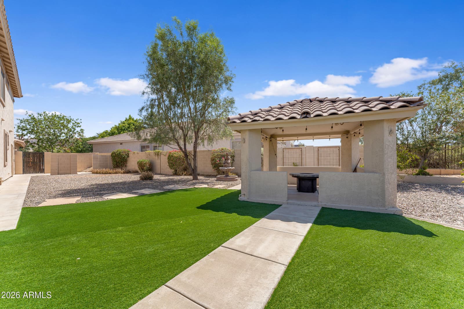 2418 E GLASS Lane, Phoenix, AZ 85042 — photo 7 of 65