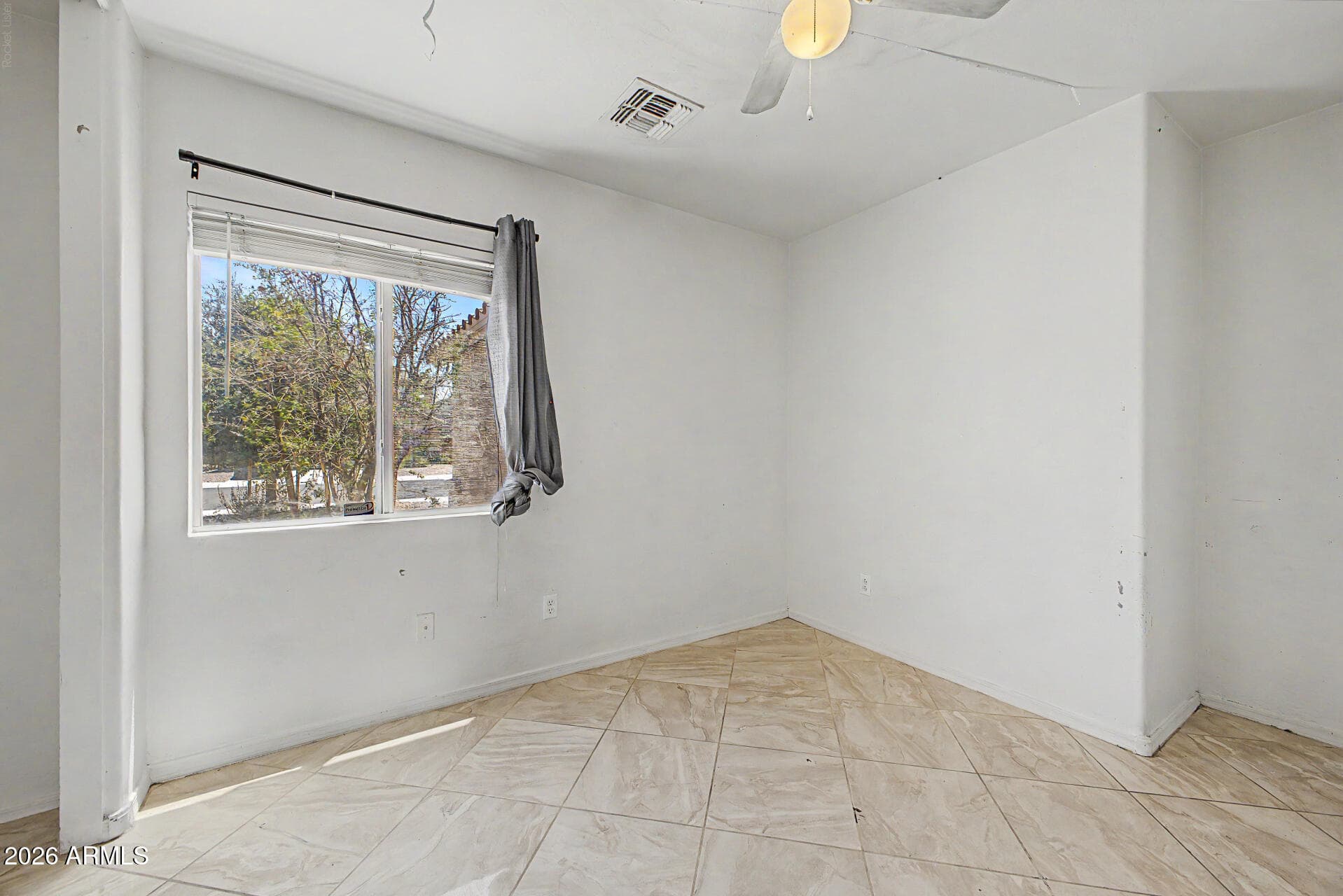 11574 W VOGEL Avenue, Youngtown, AZ 85363 — photo 10 of 28