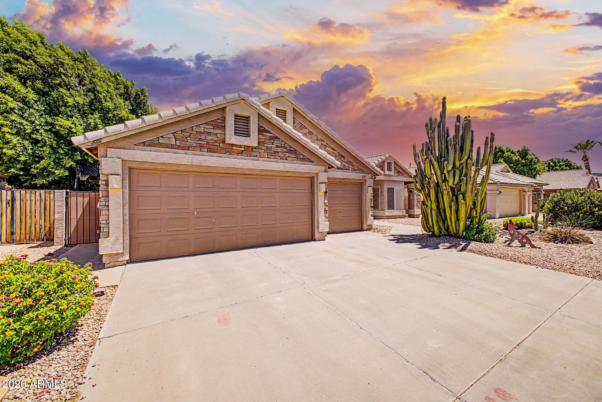 6374 W FIREBIRD Drive, Glendale, AZ 85308 — photo 4 of 37