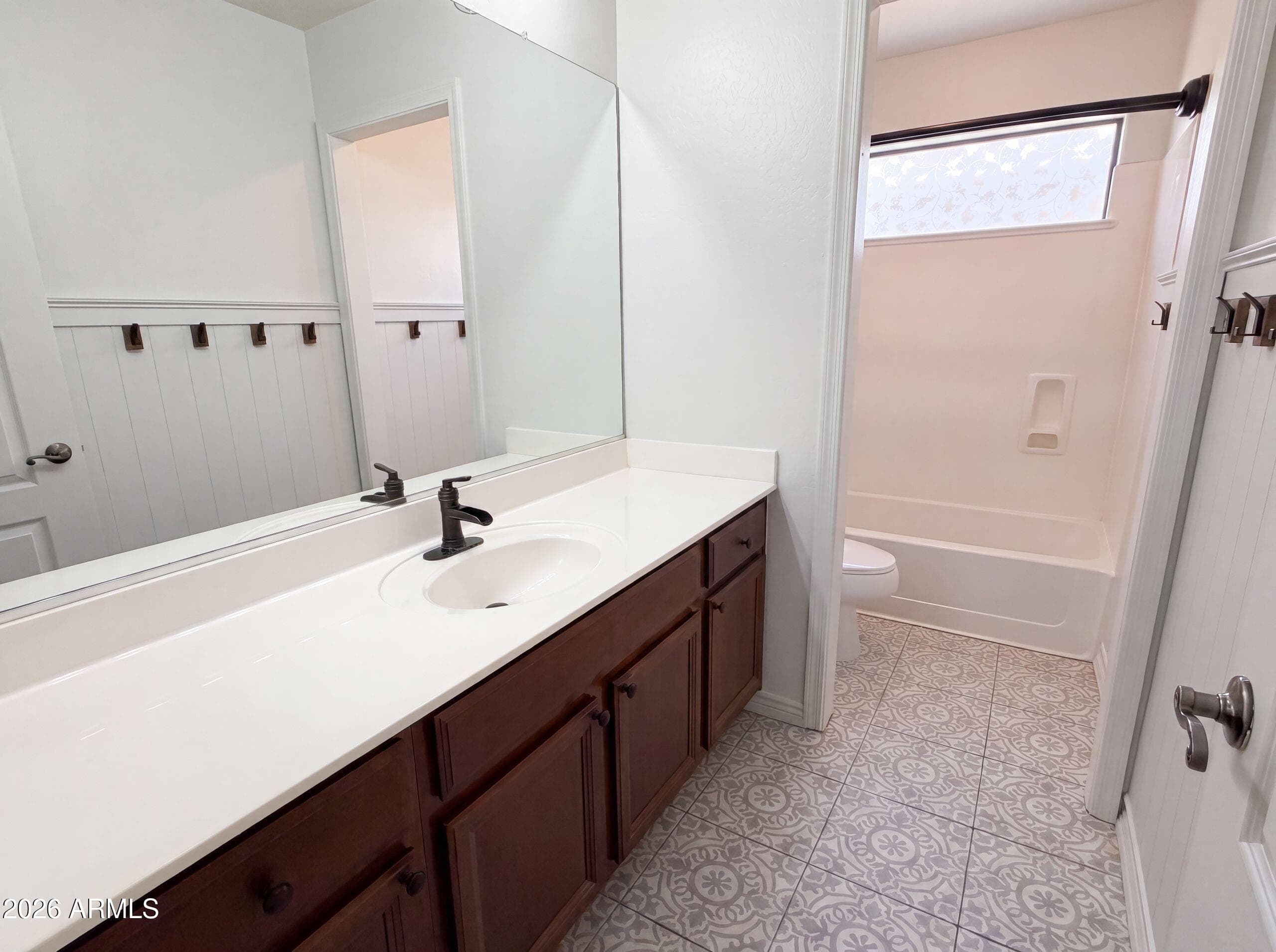 13442 N 177TH Drive, Surprise, AZ 85388 — photo 7 of 31