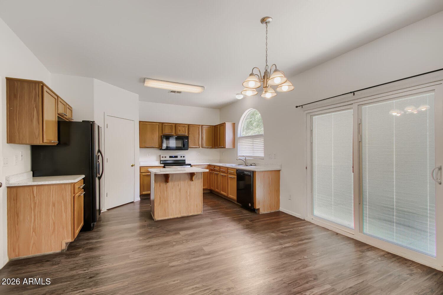 2653 S 89TH Drive, Tolleson, AZ 85353 — photo 8 of 28