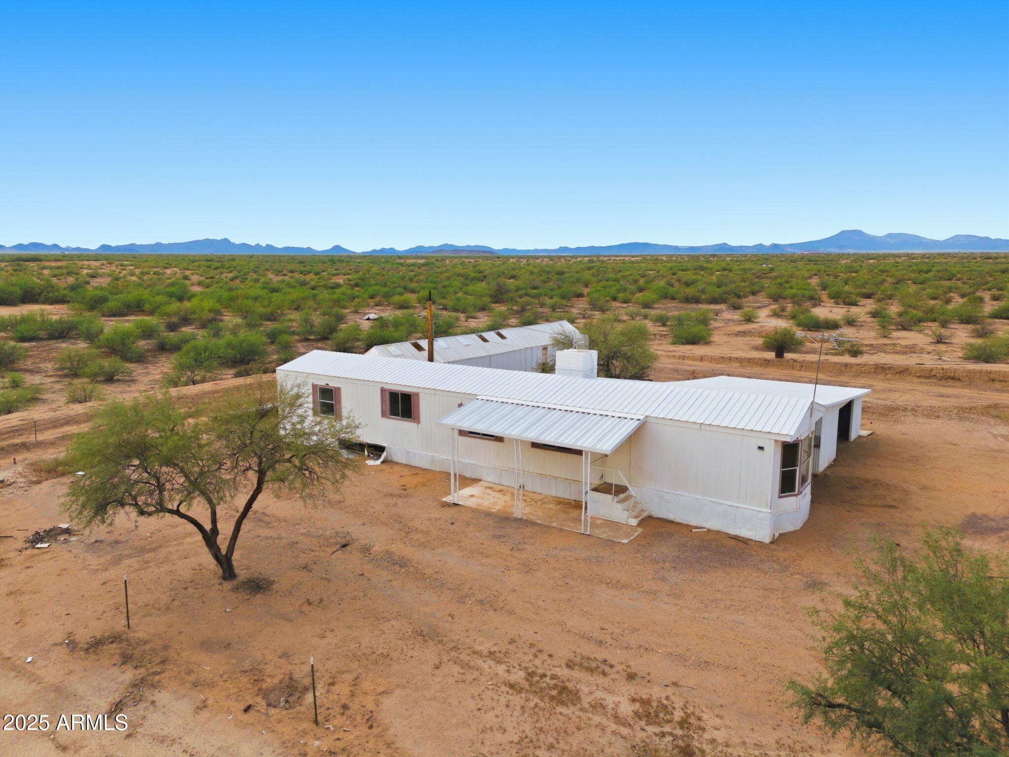 9156 S THORNTON Road, Casa Grande, AZ 85193 — photo 4 of 24
