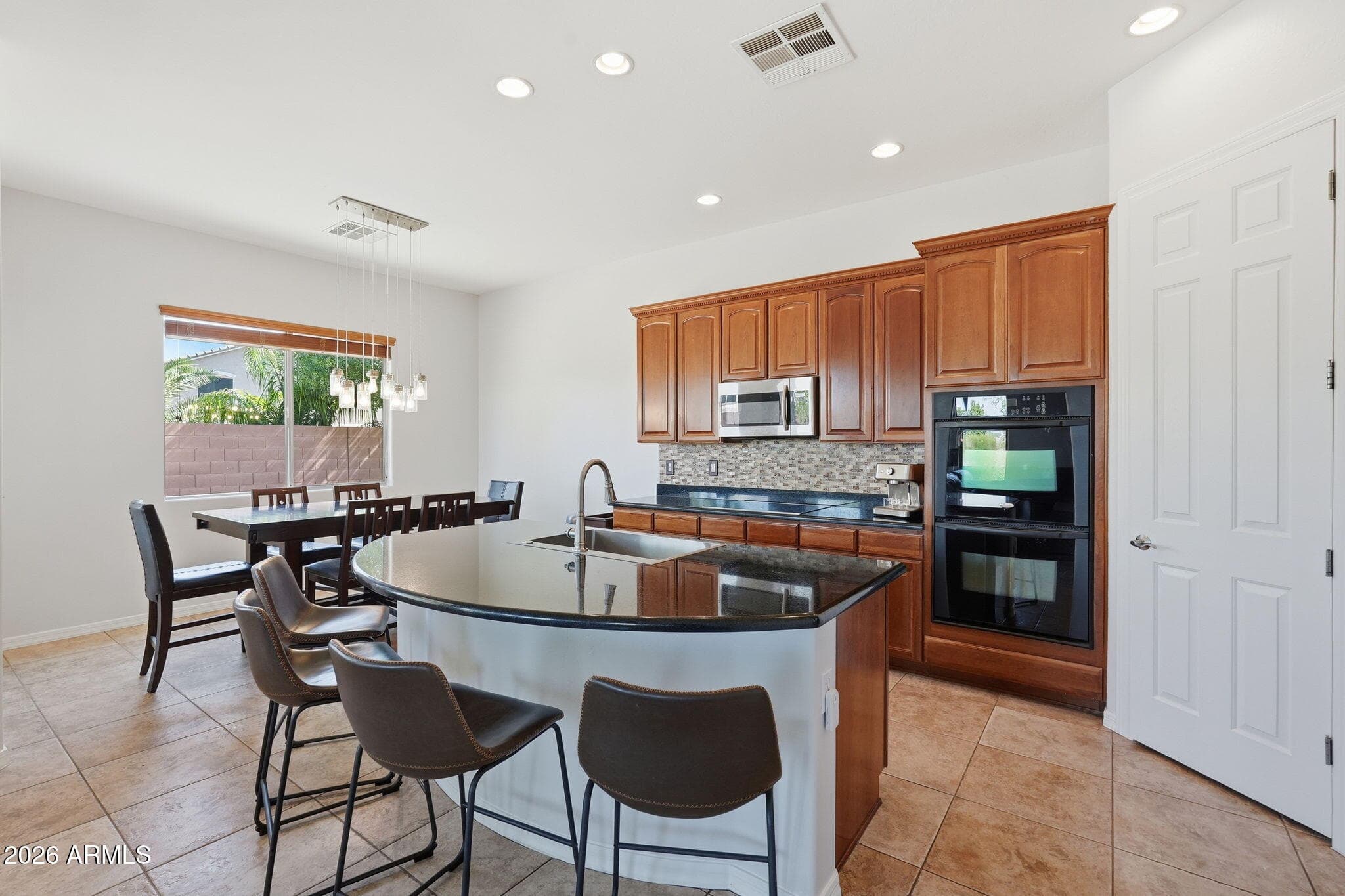 1228 E ARROWHEAD Trail, Gilbert, AZ 85297 — photo 4 of 48