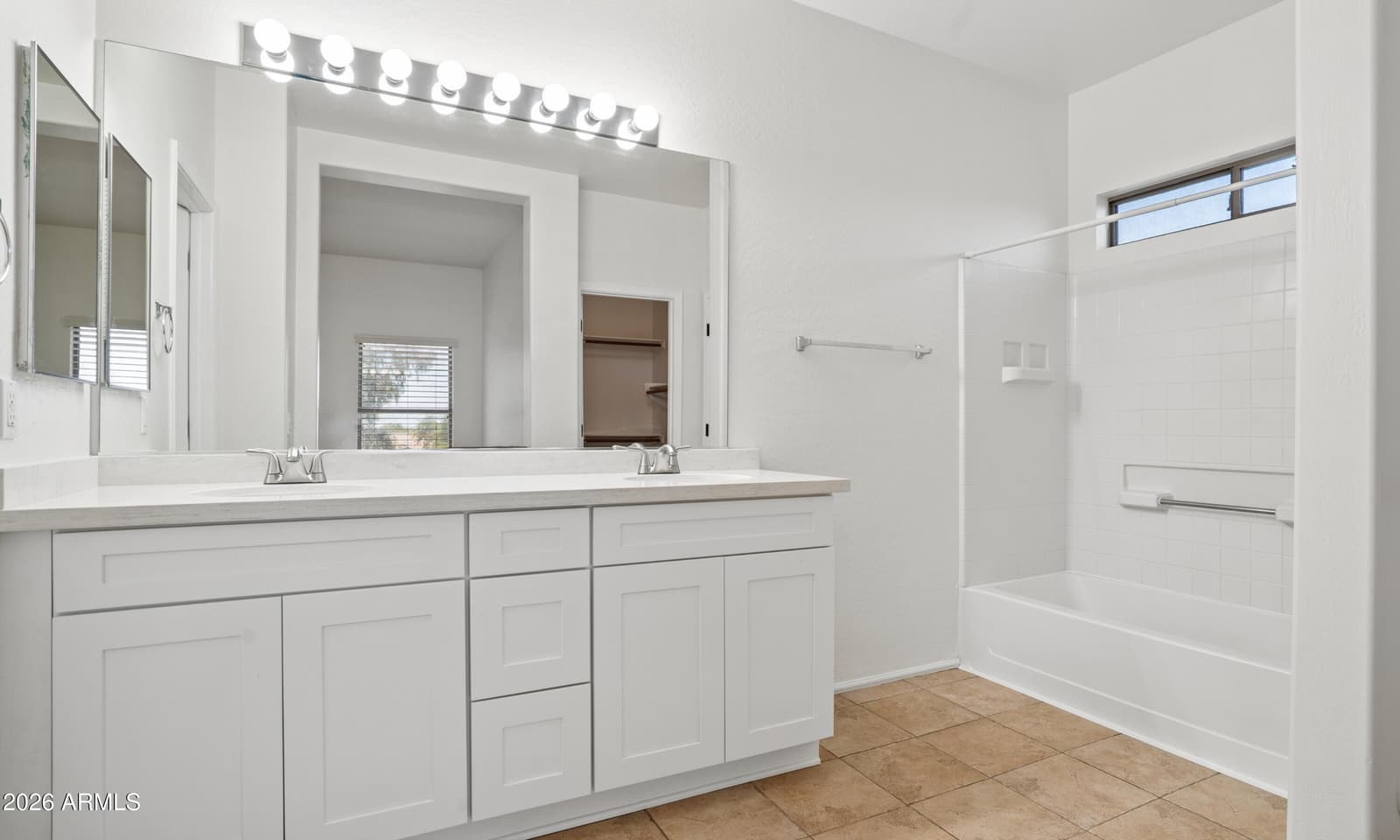 2575 W AMBER SUN Drive, Phoenix, AZ 85085 — photo 11 of 40