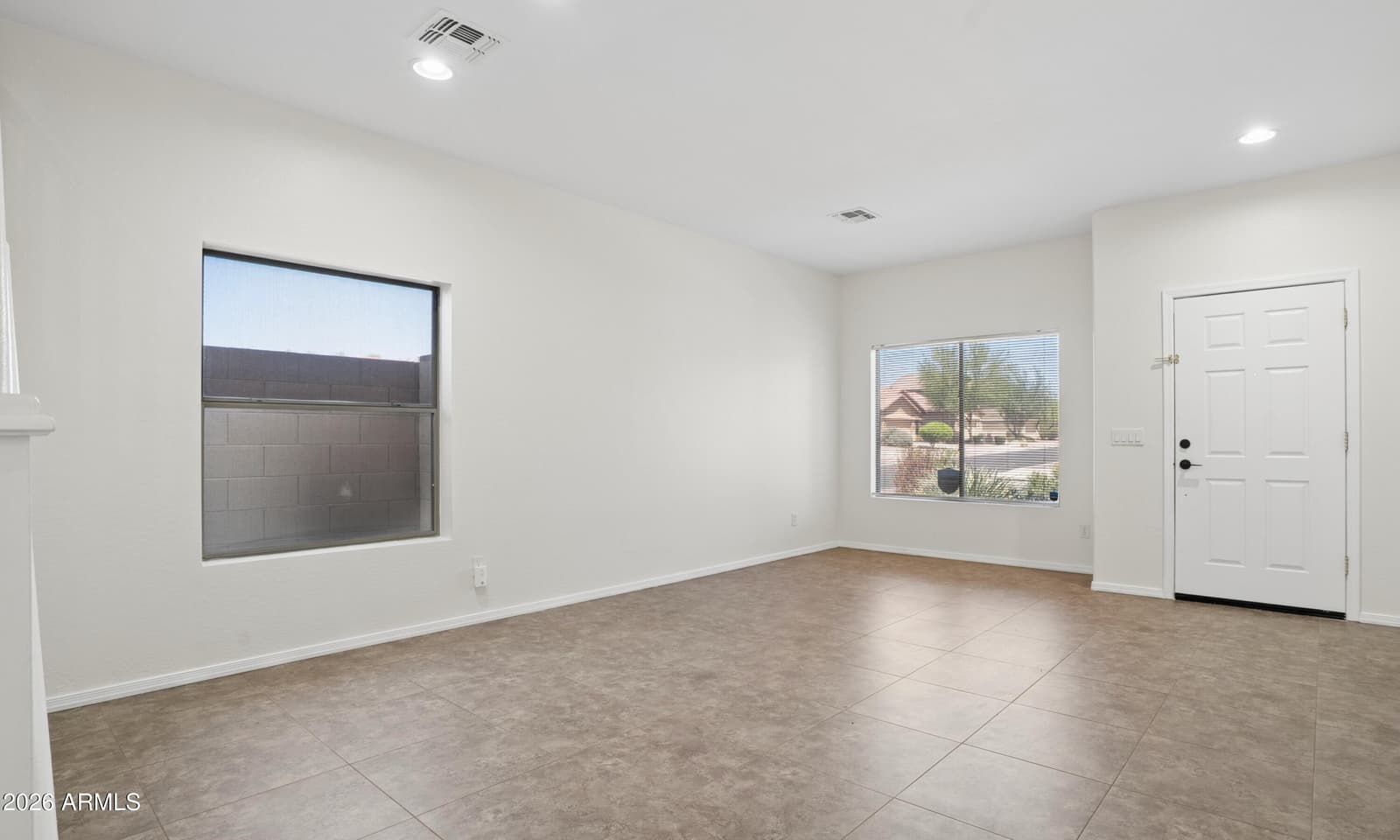 2575 W AMBER SUN Drive, Phoenix, AZ 85085 — photo 16 of 40
