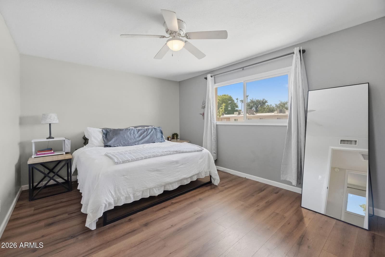 6825 E OSBORN Road F, Scottsdale, AZ 85251 — photo 13 of 26