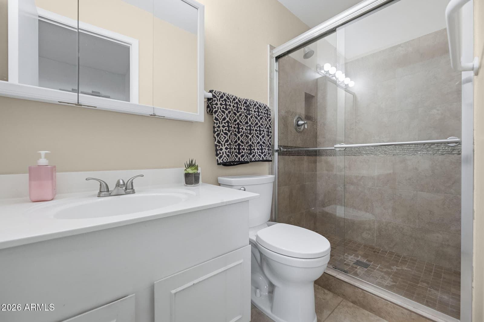 6825 E OSBORN Road F, Scottsdale, AZ 85251 — photo 15 of 26