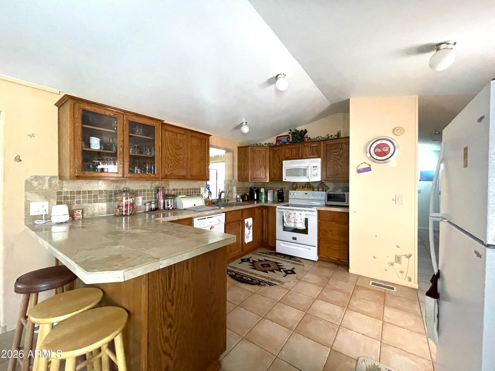 311 S PIEDRA NEGRA Drive, Queen Valley, AZ 85118 — photo 10 of 17
