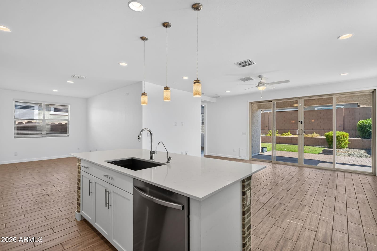 1651 W ESTES Way, Phoenix, AZ 85041 — photo 9 of 36