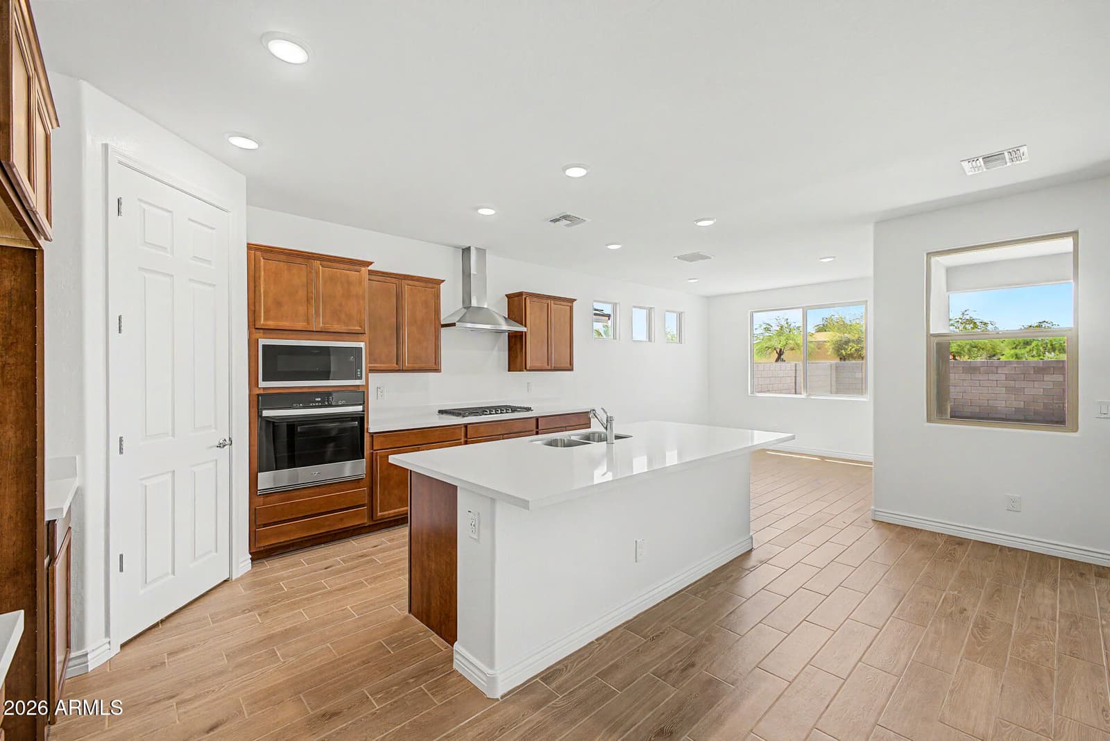 25750 N 148th Drive, Surprise, AZ 85387 — photo 3 of 31