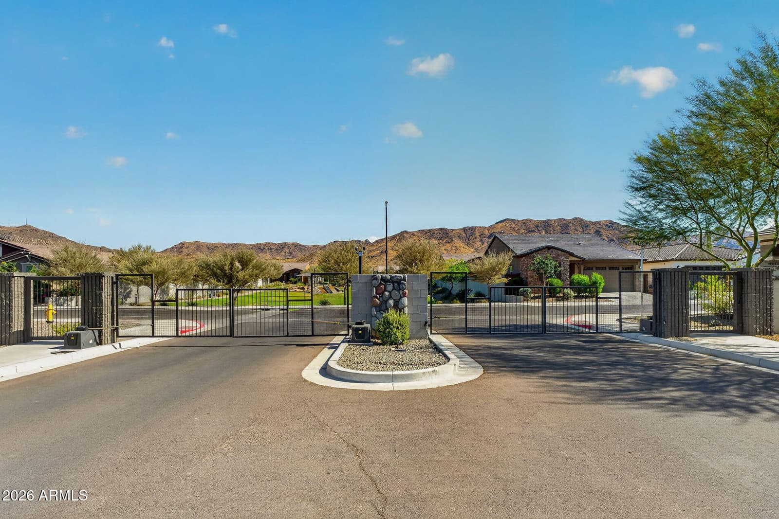 1651 W ESTES Way, Phoenix, AZ 85041 — photo 32 of 36