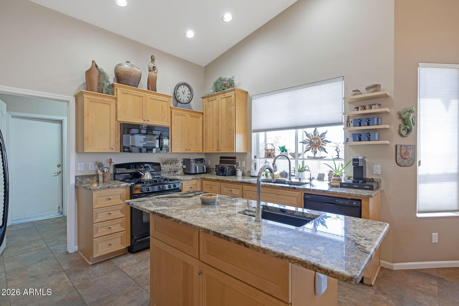3768 N 155TH Lane, Goodyear, AZ 85395 — photo 9 of 32