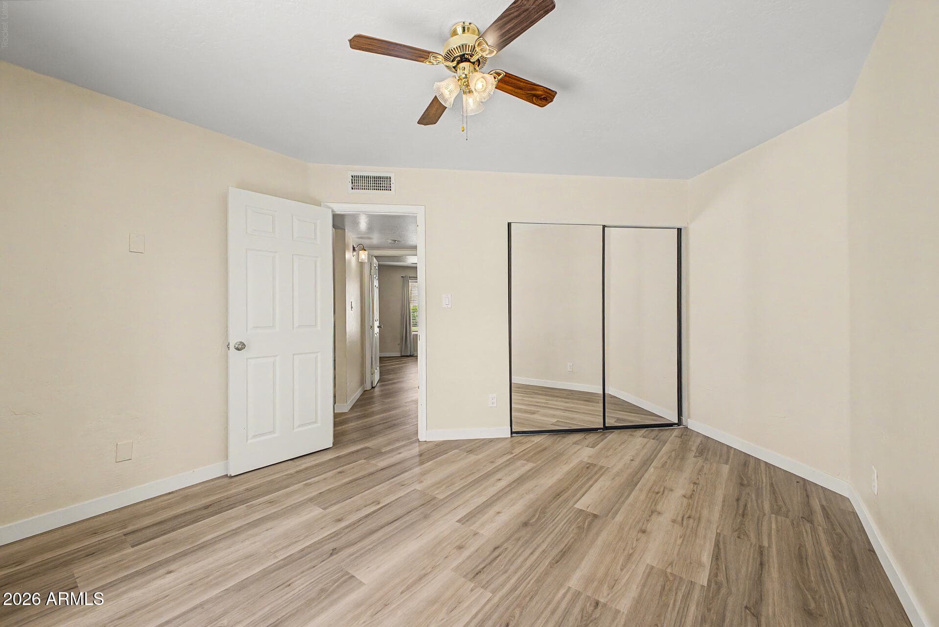 4213 W CALAVAR Road, Phoenix, AZ 85053 — photo 12 of 31