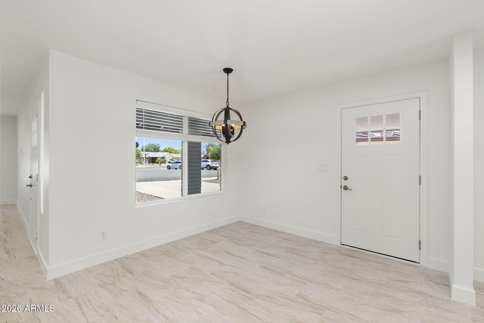 1553 W PLANA Avenue, Mesa, AZ 85202 — photo 9 of 46