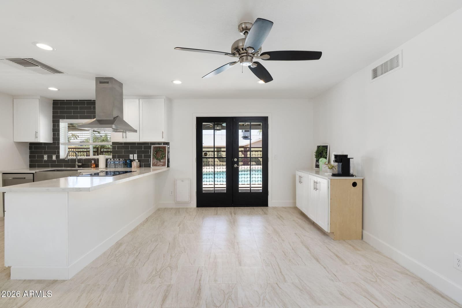 1553 W PLANA Avenue, Mesa, AZ 85202 — photo 12 of 46