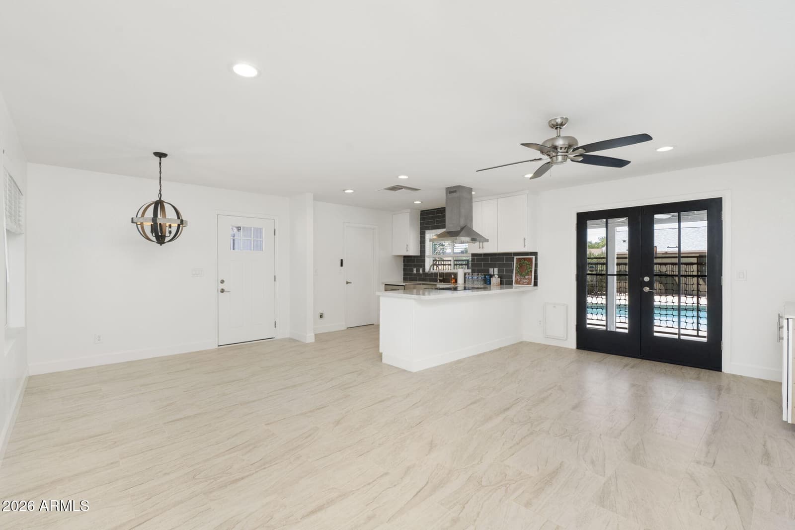 1553 W PLANA Avenue, Mesa, AZ 85202 — photo 11 of 46