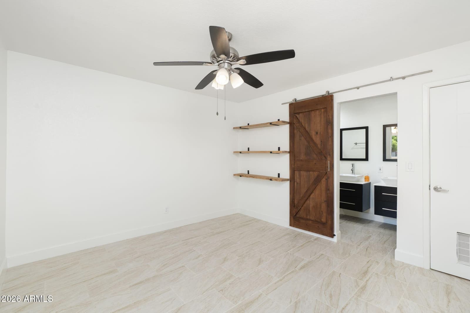 1553 W PLANA Avenue, Mesa, AZ 85202 — photo 15 of 46