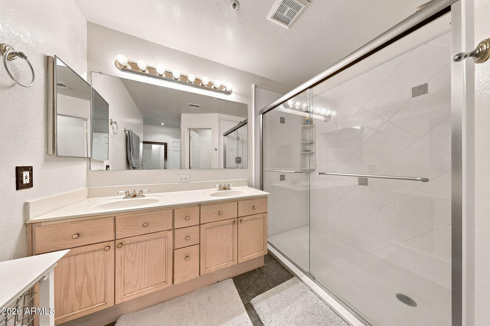 1138 W MANGO Drive, Gilbert, AZ 85233 — photo 15 of 30
