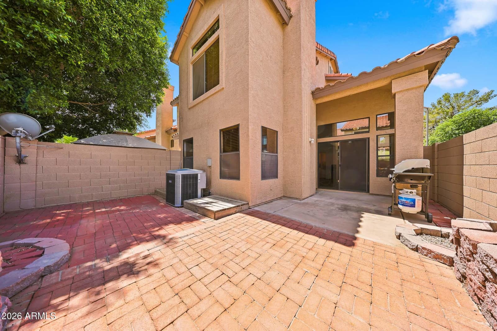 1138 W MANGO Drive, Gilbert, AZ 85233 — photo 23 of 30