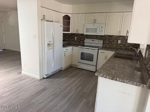 3033 S LONGMORE, Mesa, AZ 85202 — photo 6 of 20