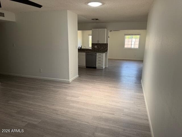 3033 S LONGMORE, Mesa, AZ 85202 — photo 10 of 20