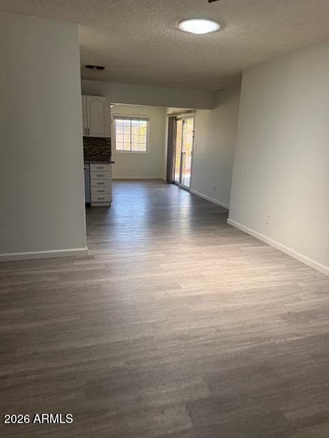 3033 S LONGMORE, Mesa, AZ 85202 — photo 9 of 20