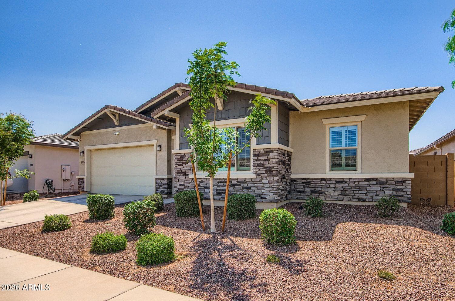 13226 N 174TH Drive, Surprise, AZ 85388 — photo 5 of 35