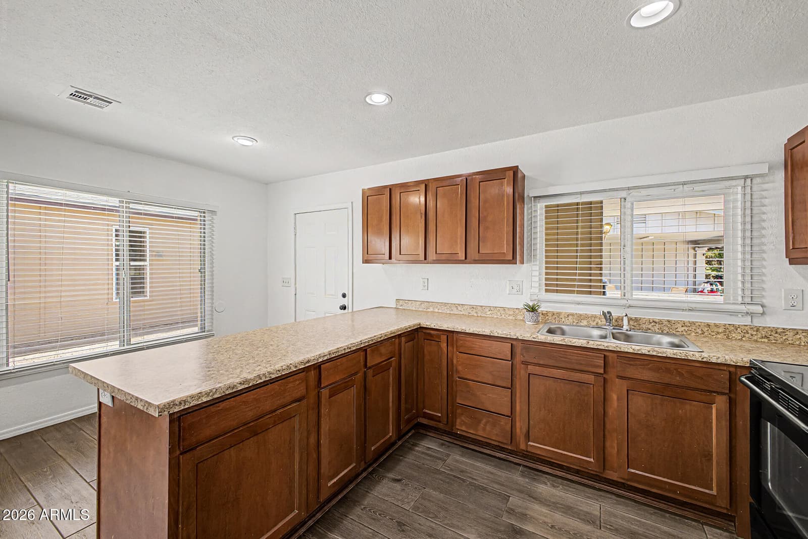 4123 W Holly Street, Phoenix, AZ 85009 — photo 11 of 36