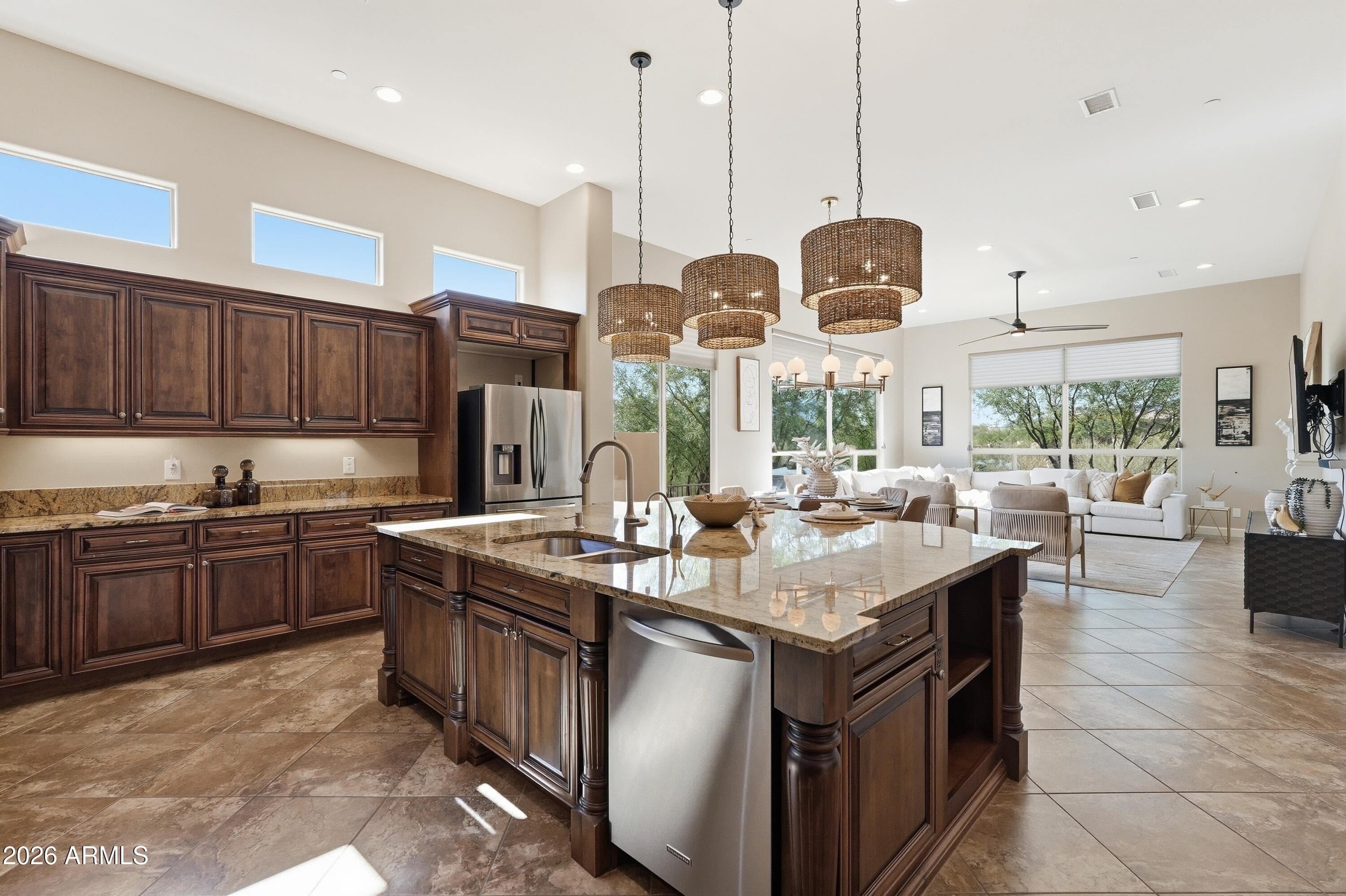 8584 E TUMBLEWEED Drive, Scottsdale, AZ 85266 — photo 16 of 92