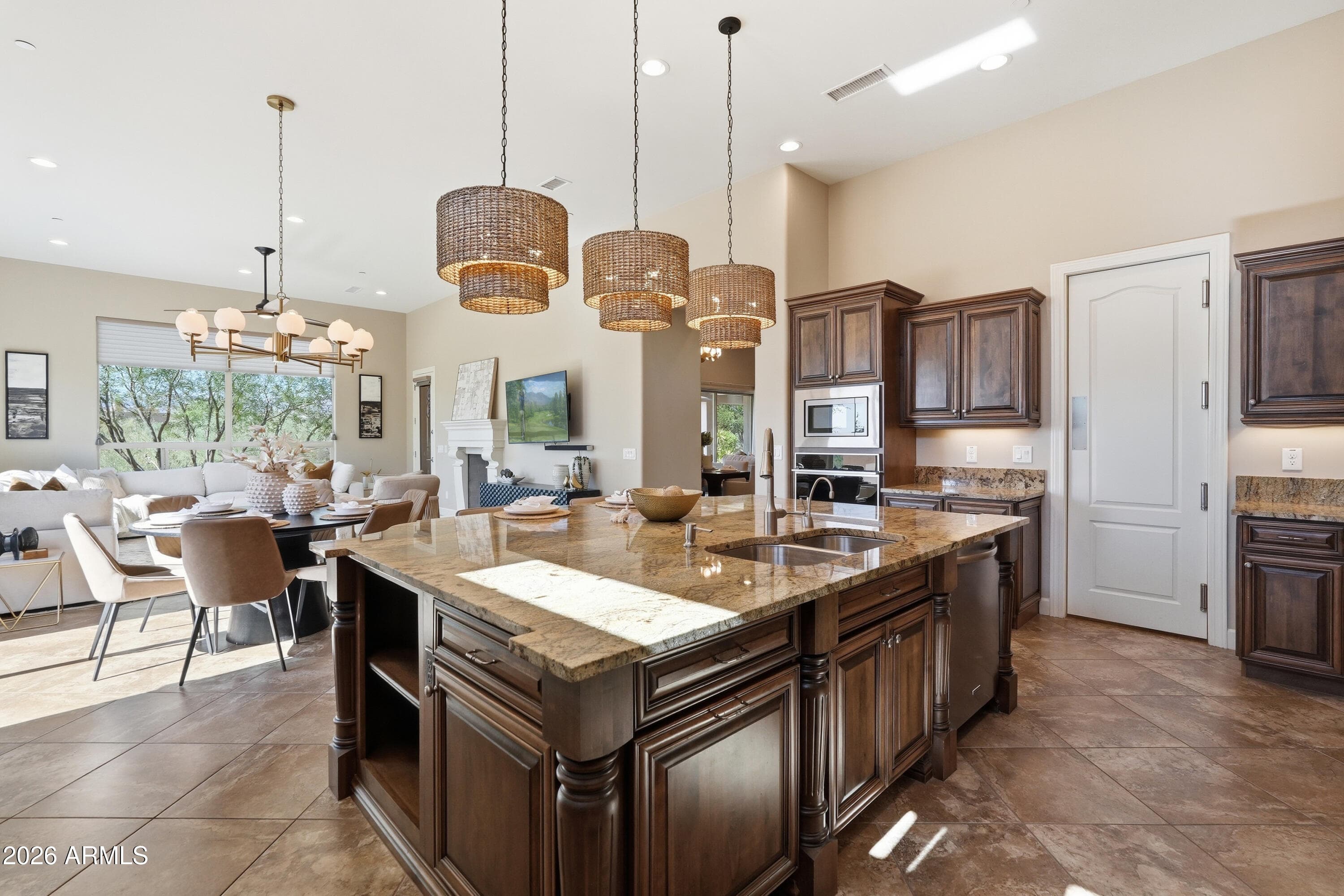 8584 E TUMBLEWEED Drive, Scottsdale, AZ 85266 — photo 17 of 92
