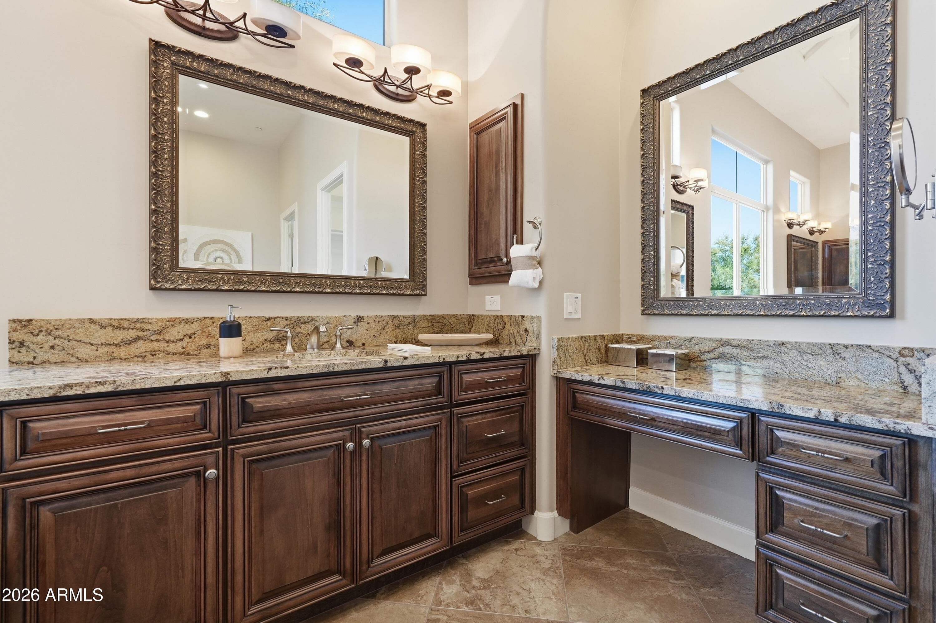 8584 E TUMBLEWEED Drive, Scottsdale, AZ 85266 — photo 28 of 92