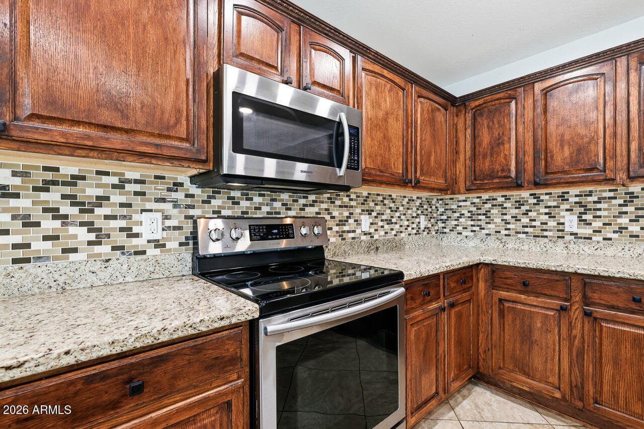 1059 S 226TH Drive, Buckeye, AZ 85326 — photo 18 of 79