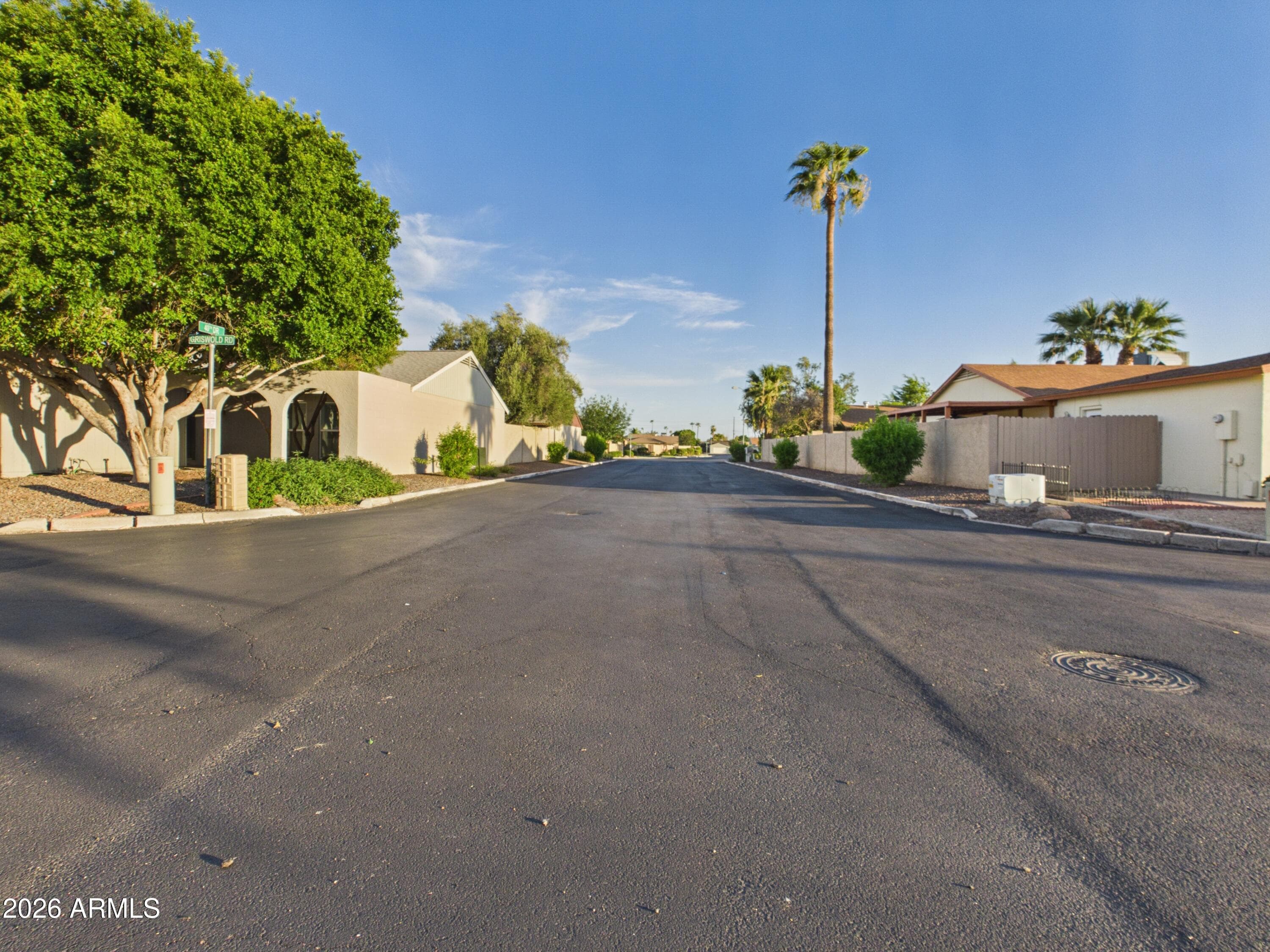4033 W GRISWOLD Road, Phoenix, AZ 85051 — photo 40 of 45
