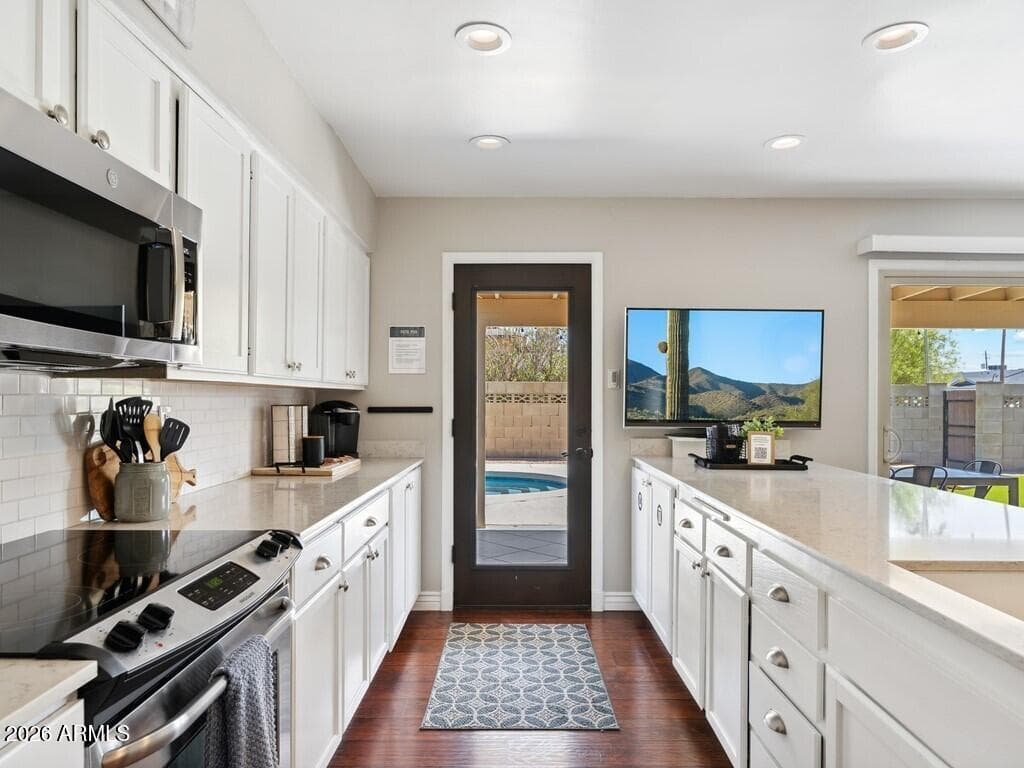 6319 N 82ND Way, Scottsdale, AZ 85250 — photo 12 of 40