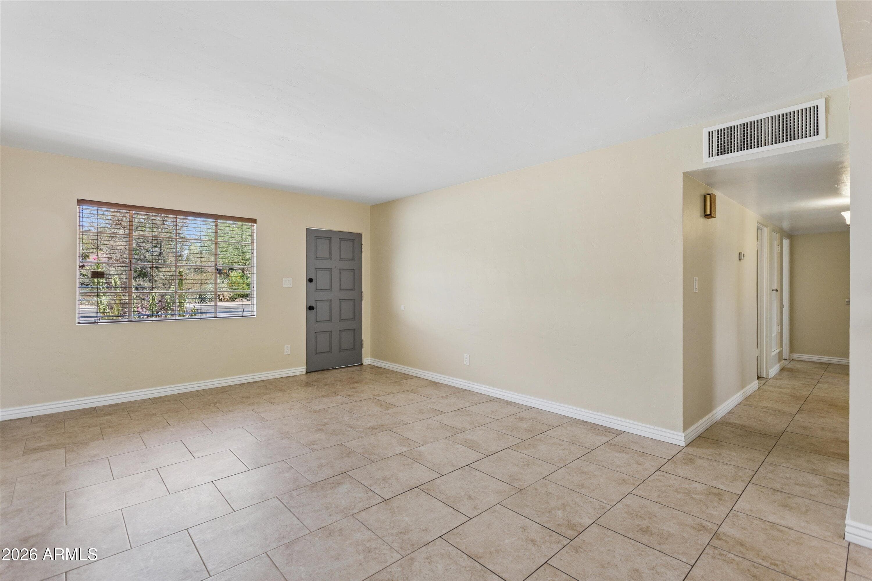 1309 W MARSHALL Avenue, Phoenix, AZ 85013 — photo 9 of 35