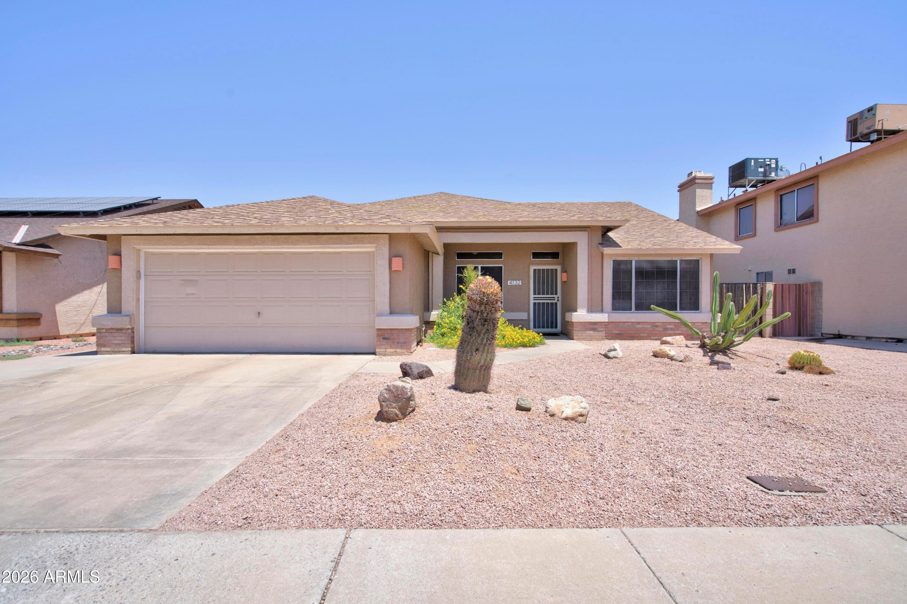 4132 W WHISPERING WIND Drive, Glendale, AZ 85310 — photo 4 of 38