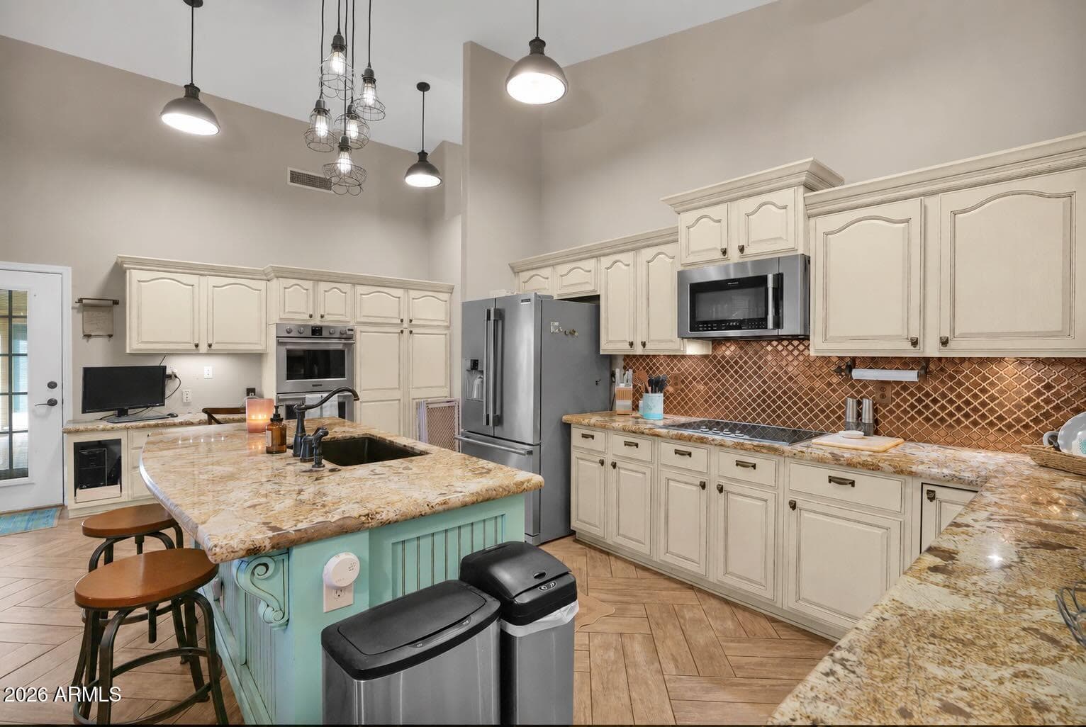 4420 E Millbrae Lane, Gilbert, AZ 85234 — photo 10 of 39