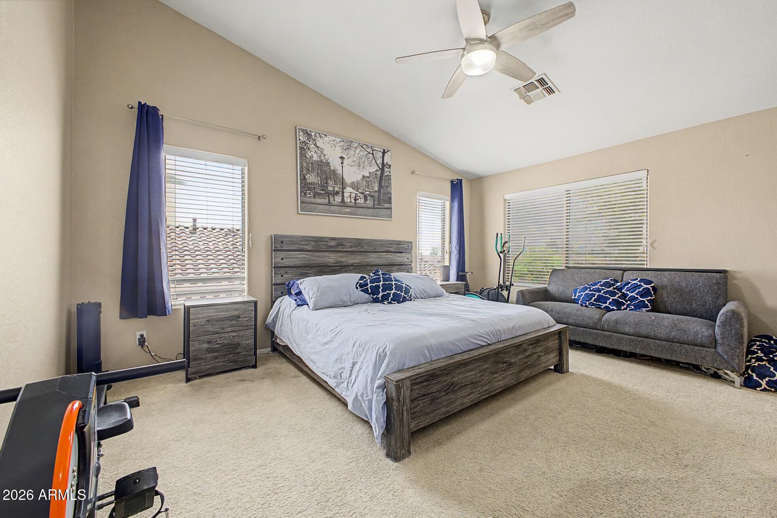 8959 E HILLVIEW Street, Mesa, AZ 85207 — photo 12 of 17