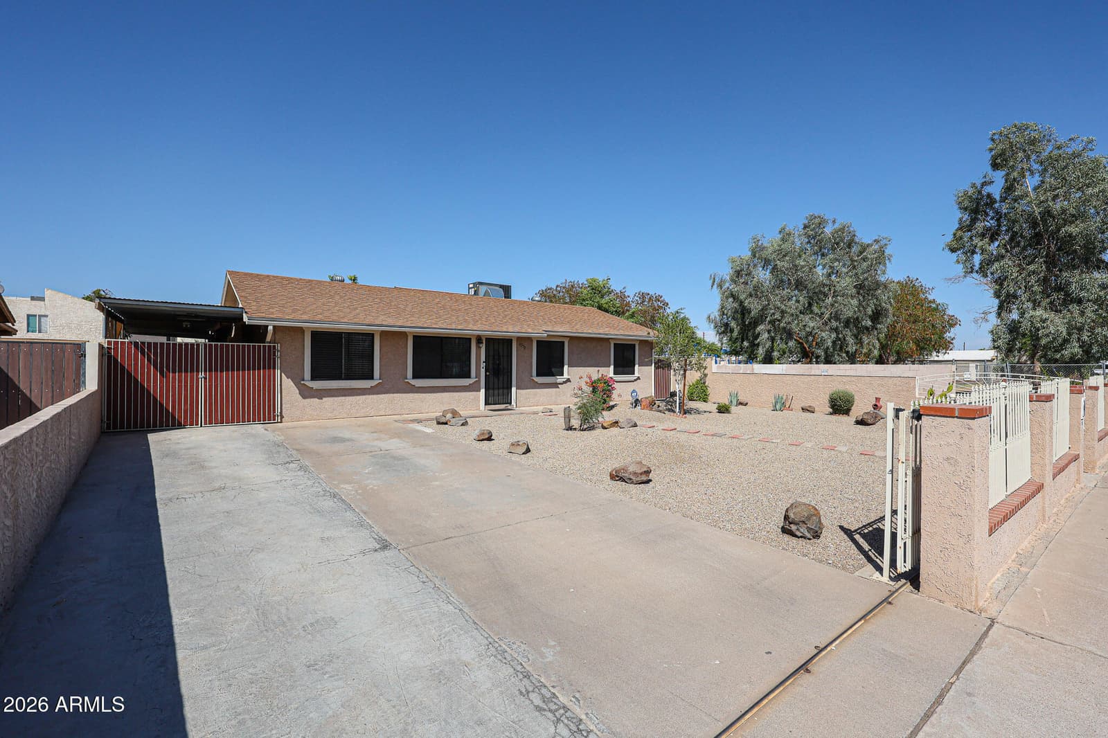 4332 W CLARENDON Avenue, Phoenix, AZ 85031 — photo 1 of 46