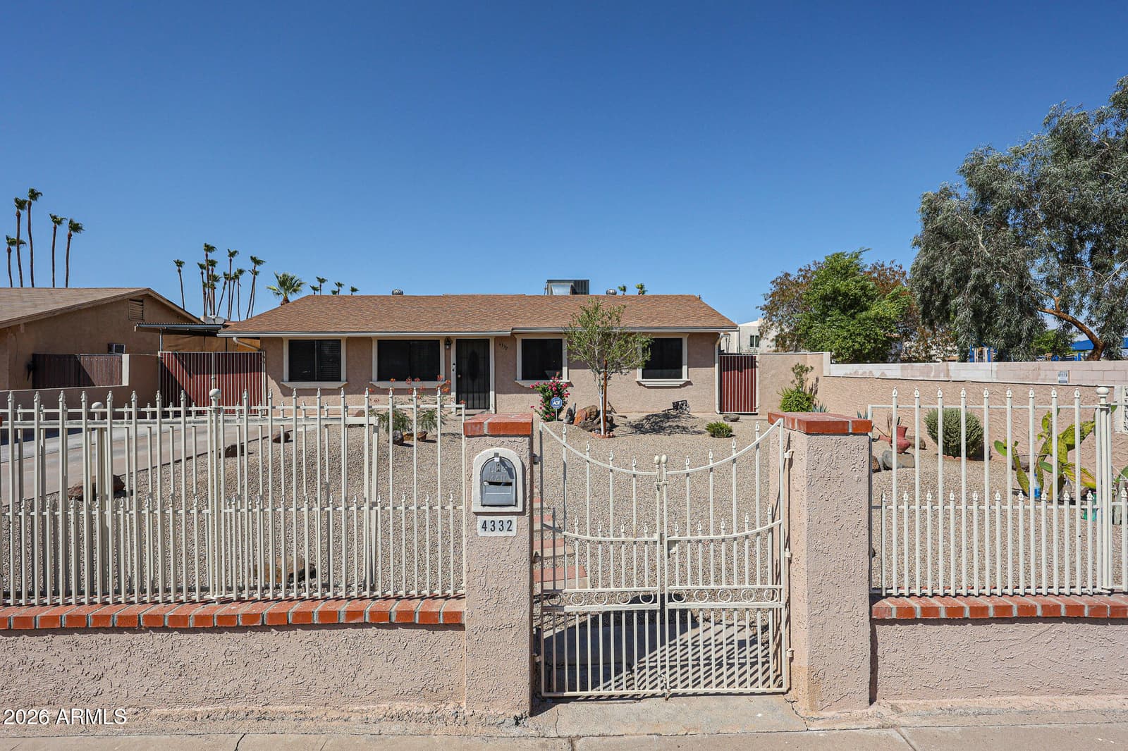 4332 W CLARENDON Avenue, Phoenix, AZ 85031 — photo 44 of 46