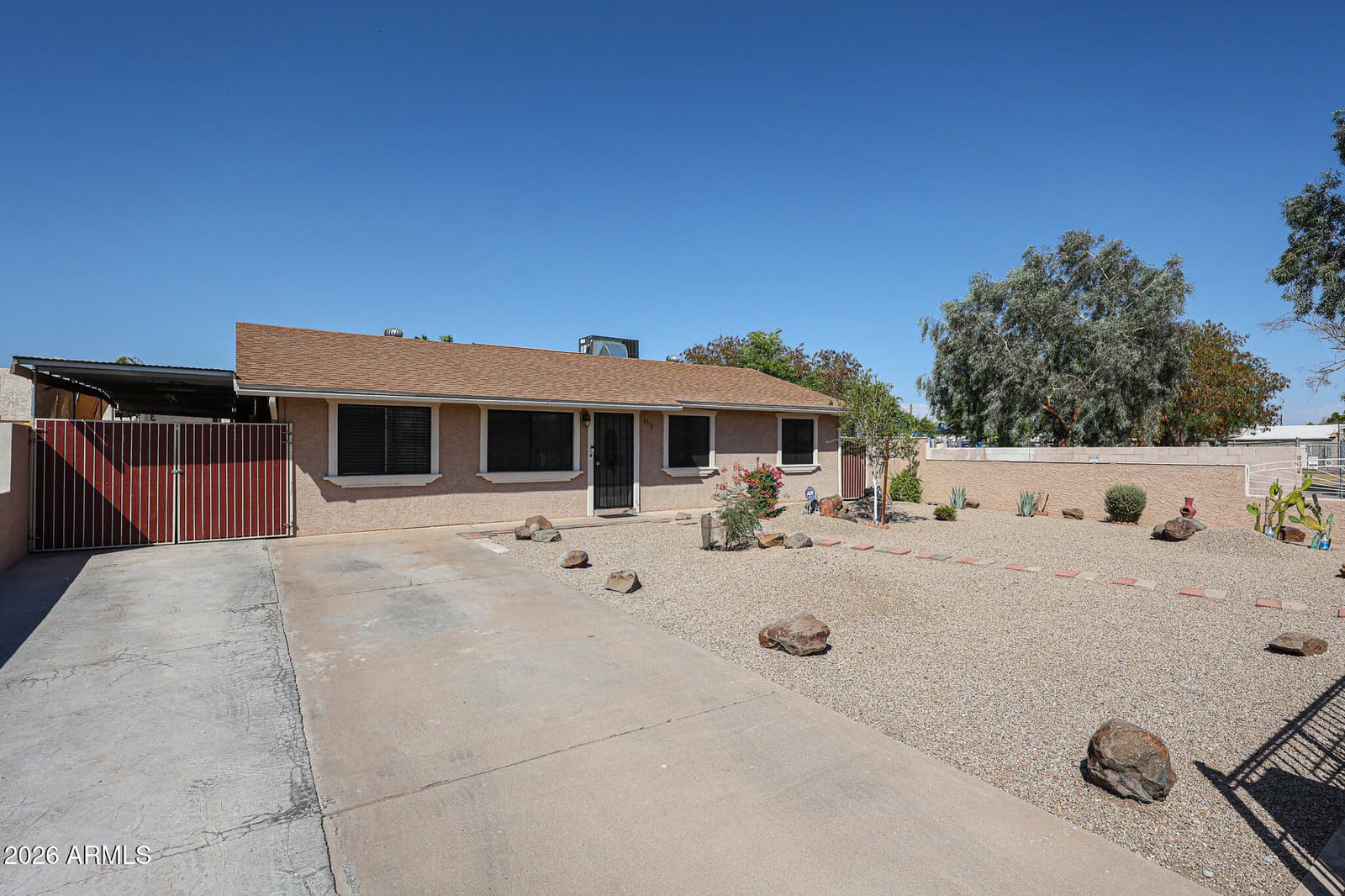 4332 W CLARENDON Avenue, Phoenix, AZ 85031 — photo 45 of 46