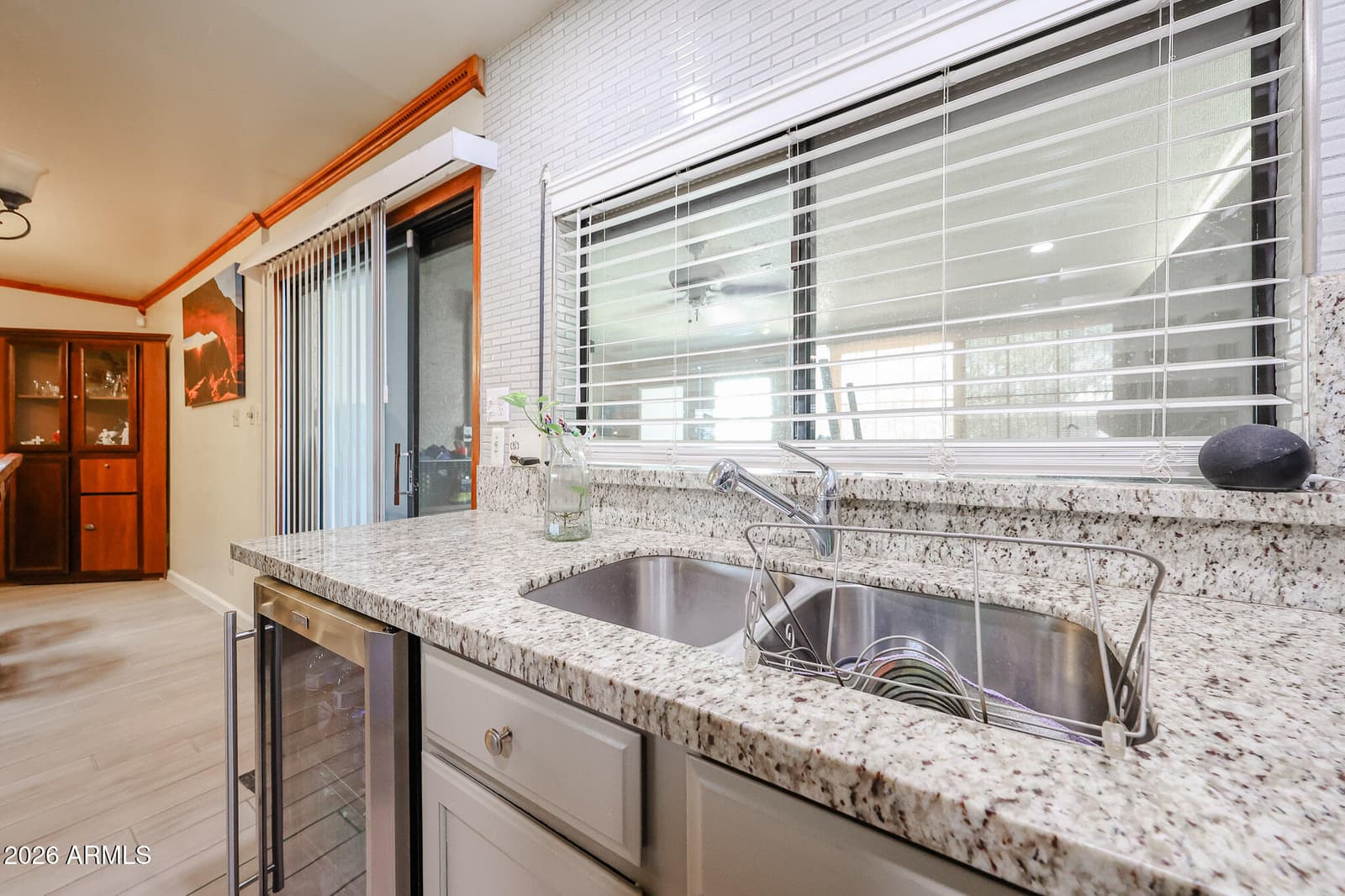 4332 W CLARENDON Avenue, Phoenix, AZ 85031 — photo 7 of 46