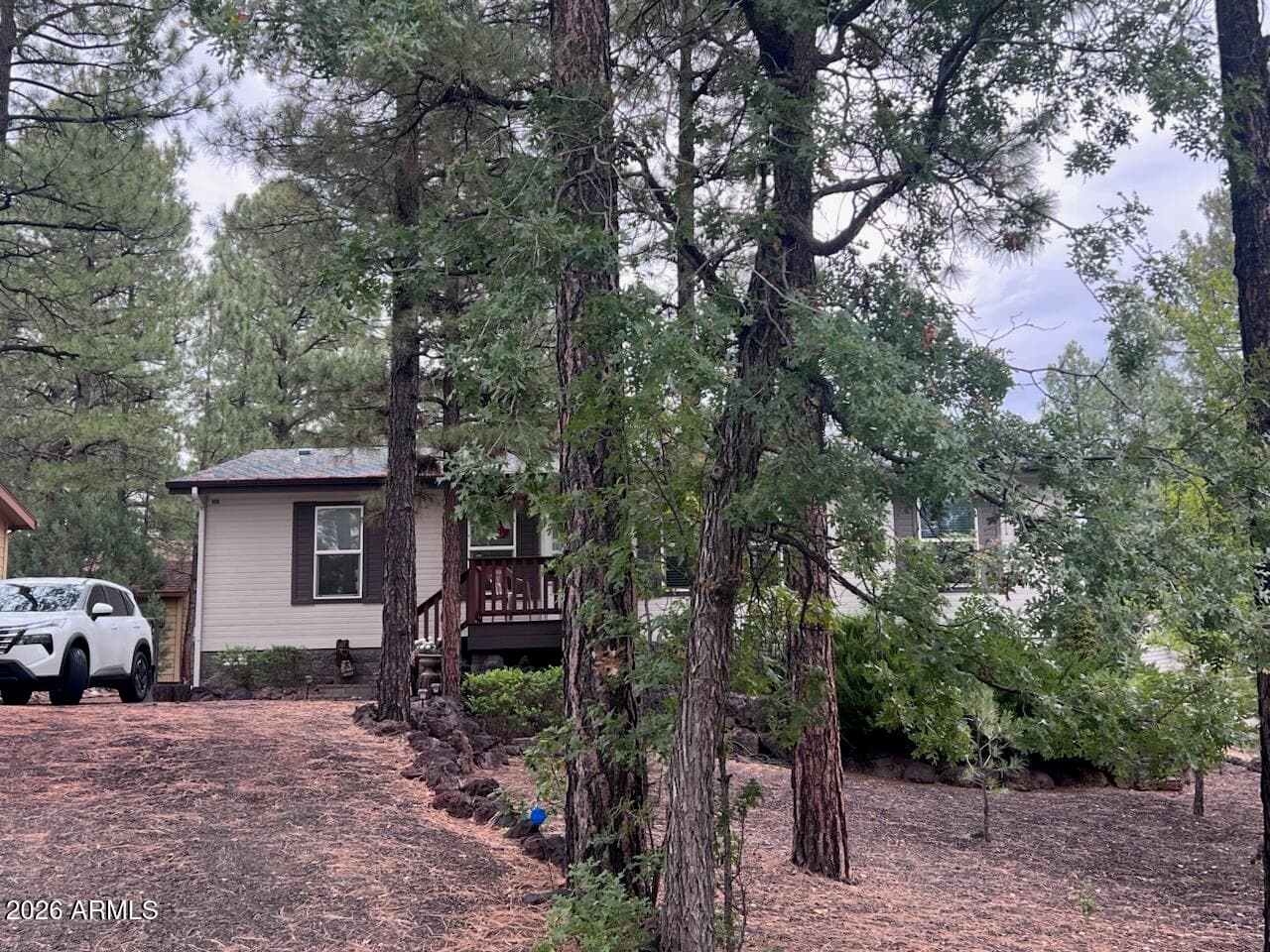 1001 S Cherokee Drive, Show Low, AZ 85901 — photo 1 of 33