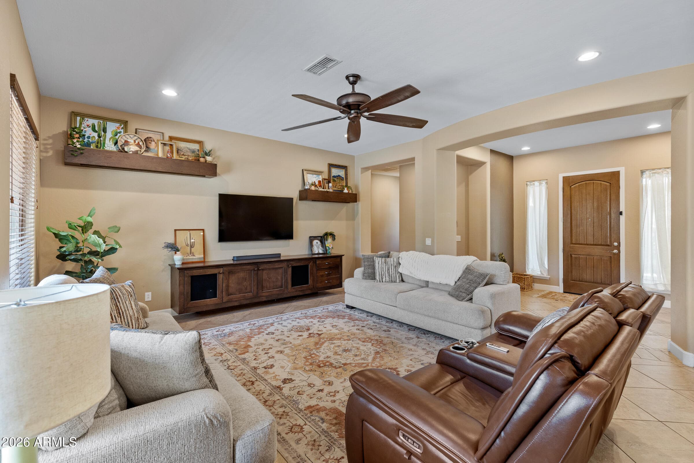 6692 S LYON Drive, Gilbert, AZ 85298 — photo 11 of 36