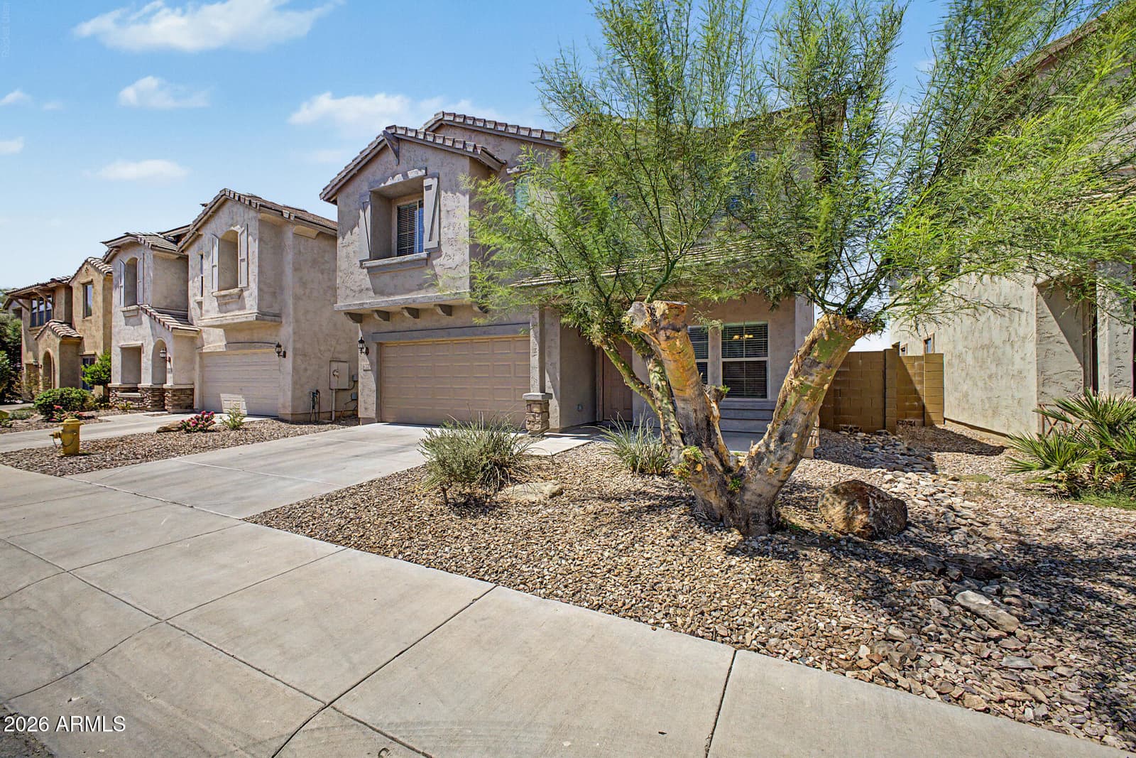 2042 W DAVIS Road, Phoenix, AZ 85023 — photo 5 of 59