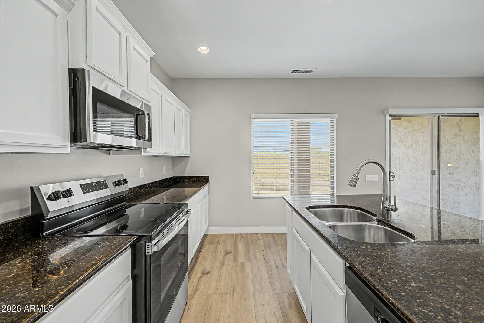 2042 W DAVIS Road, Phoenix, AZ 85023 — photo 18 of 59