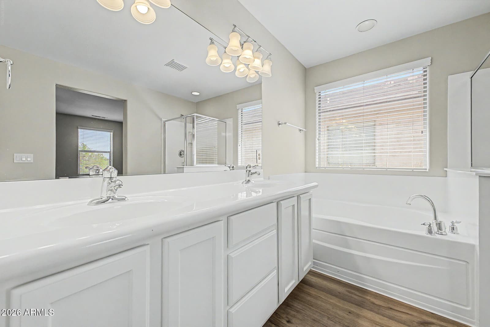 2042 W DAVIS Road, Phoenix, AZ 85023 — photo 30 of 59
