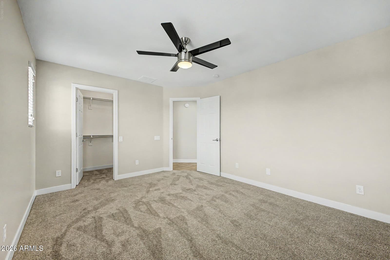 2042 W DAVIS Road, Phoenix, AZ 85023 — photo 34 of 59